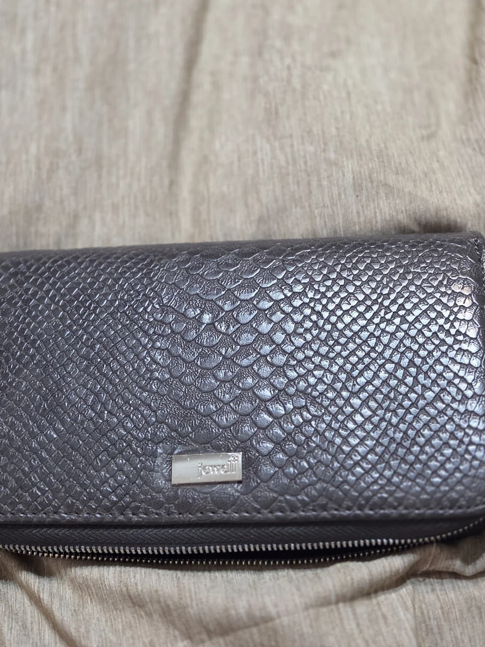 Thirty-one Women's Textured Zip Wallet - Metallic Brown